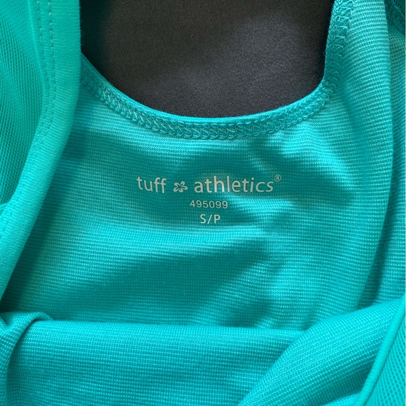 ✨3 for $15✨ Tuff Athletics workout tank - Picture 3 of 3